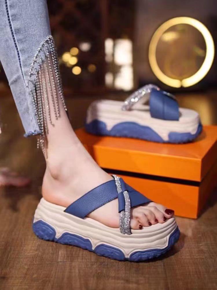 Casual cross sandals