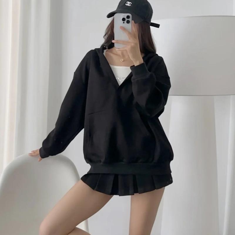 Sports style hooded loose sweatshirt