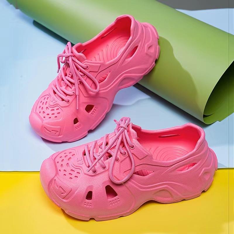 Anti-slip and anti-odor sports beach shoes