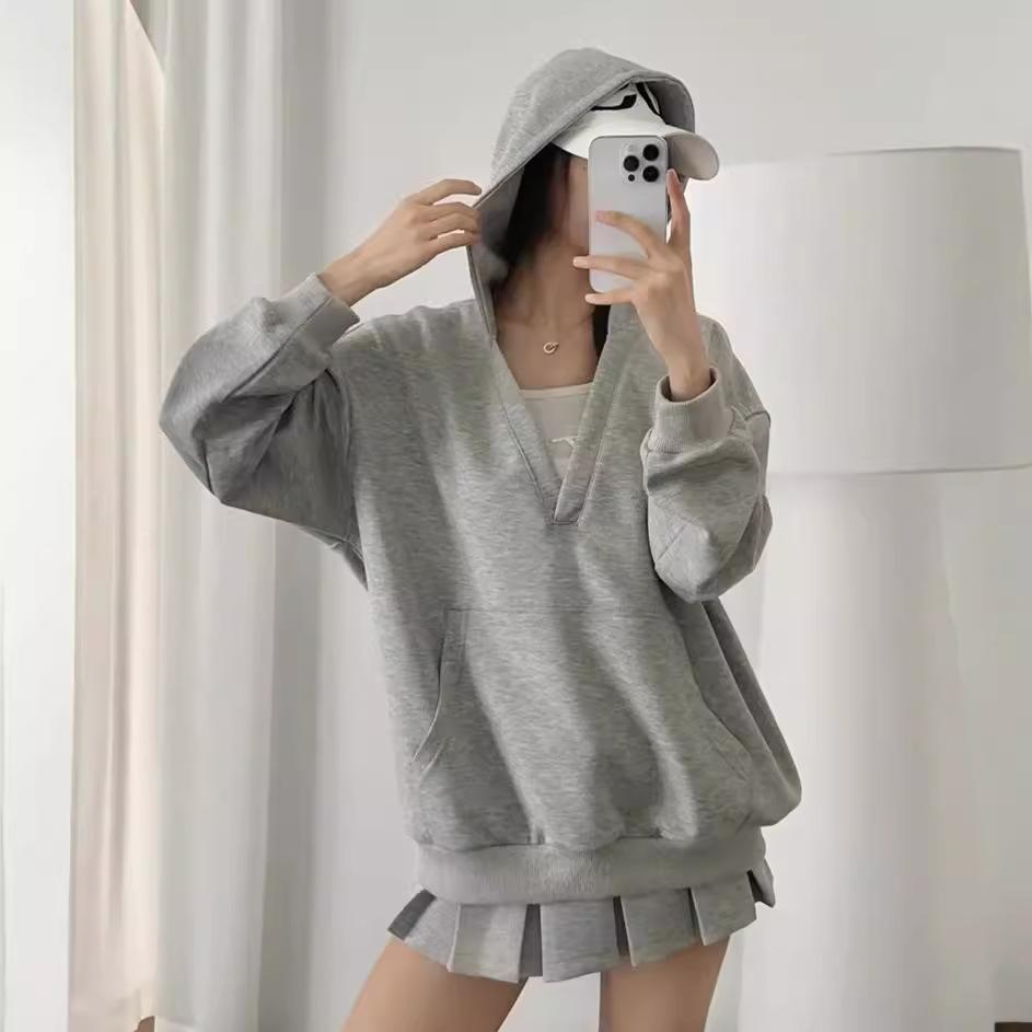 Sports style hooded loose sweatshirt