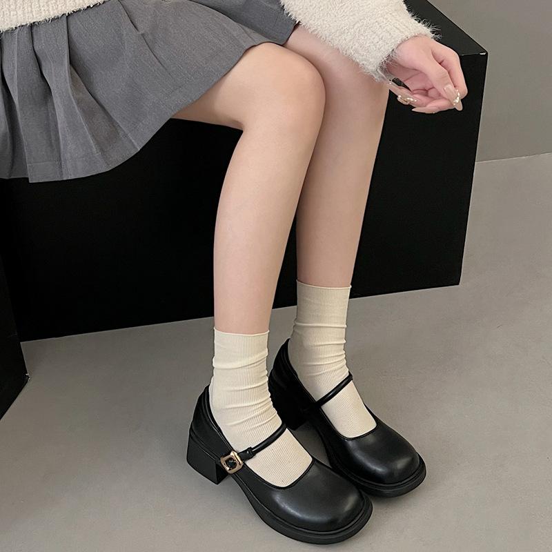 Casual black round toe thick heel leather shoes