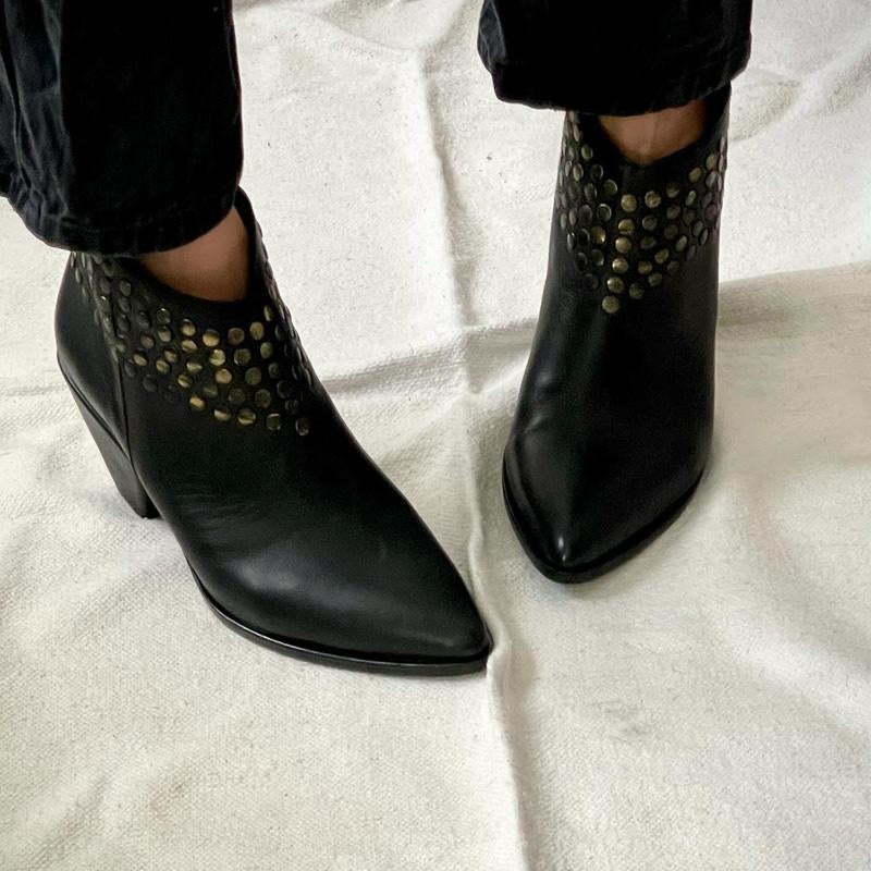 Women's Pointed Studded Chelsea Stall Heel Ankle Boots