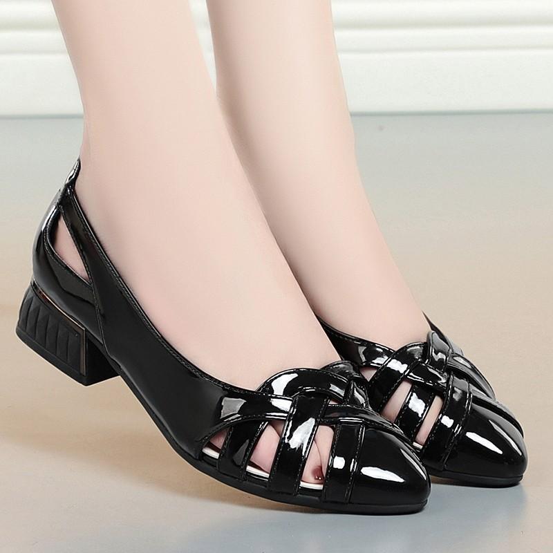 Hollow non-slip comfortable shiny leather soft-soled sandals