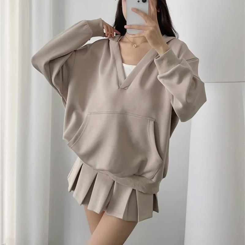 Sports style hooded loose sweatshirt