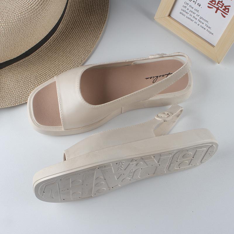 Square toe solid color casual flats