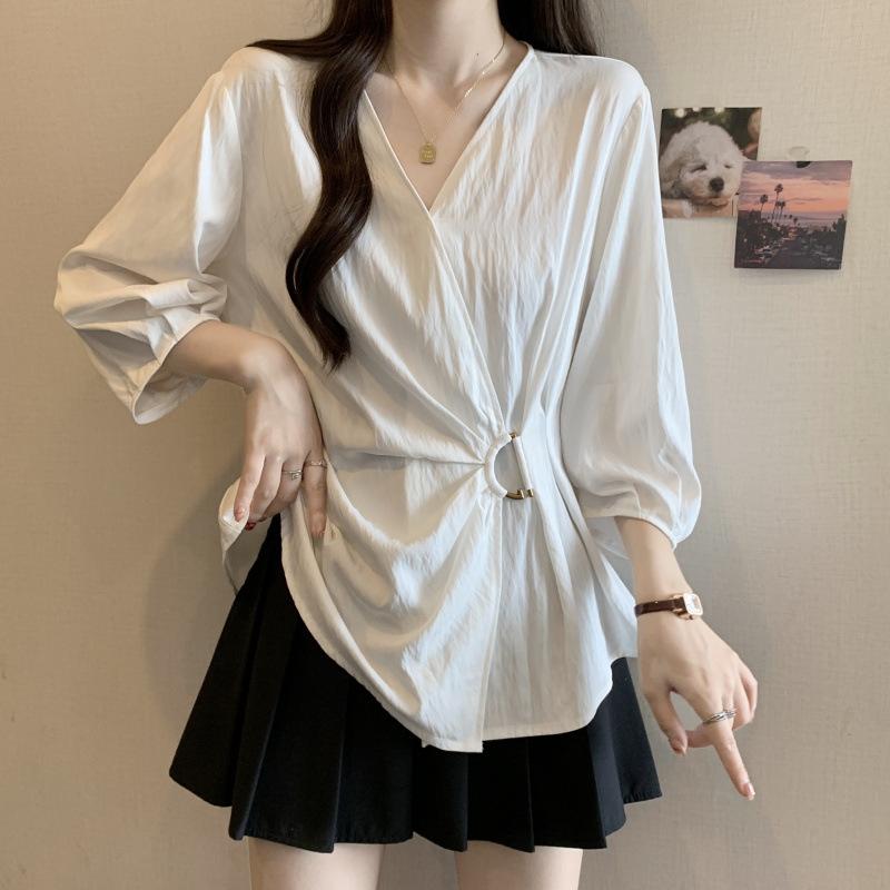 New autumn style simple V-neck shirt