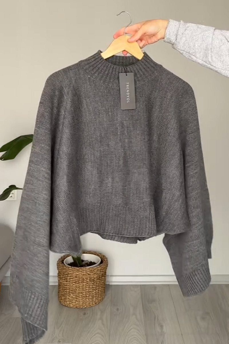 Loose casual knitted sweater