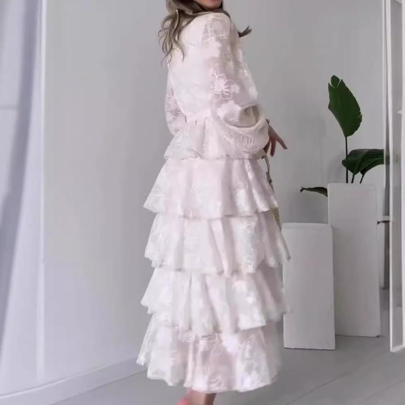 2024 new style gentle style see-through elegant long-sleeved cake dress