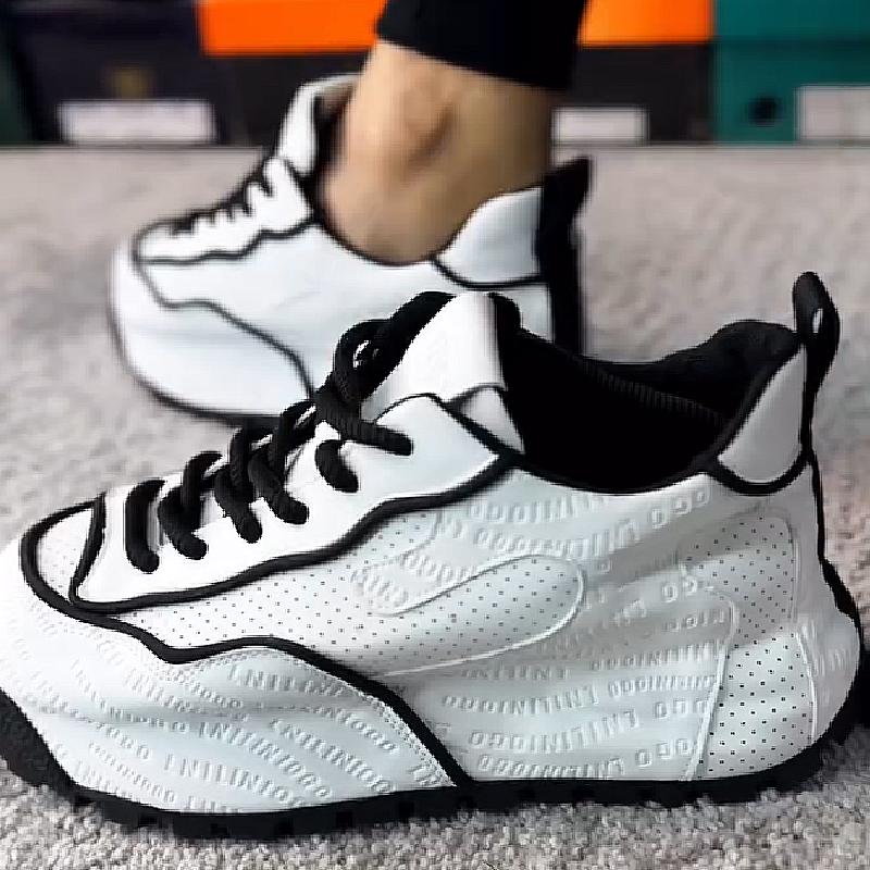 Simple and comfortable height increasing sneakers