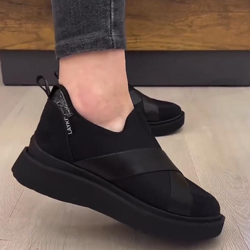 Slip-on thick sole heightening casual shoes