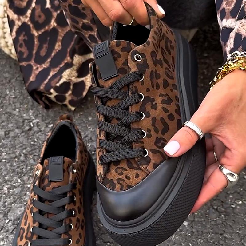 Retro casual leopard print shoes