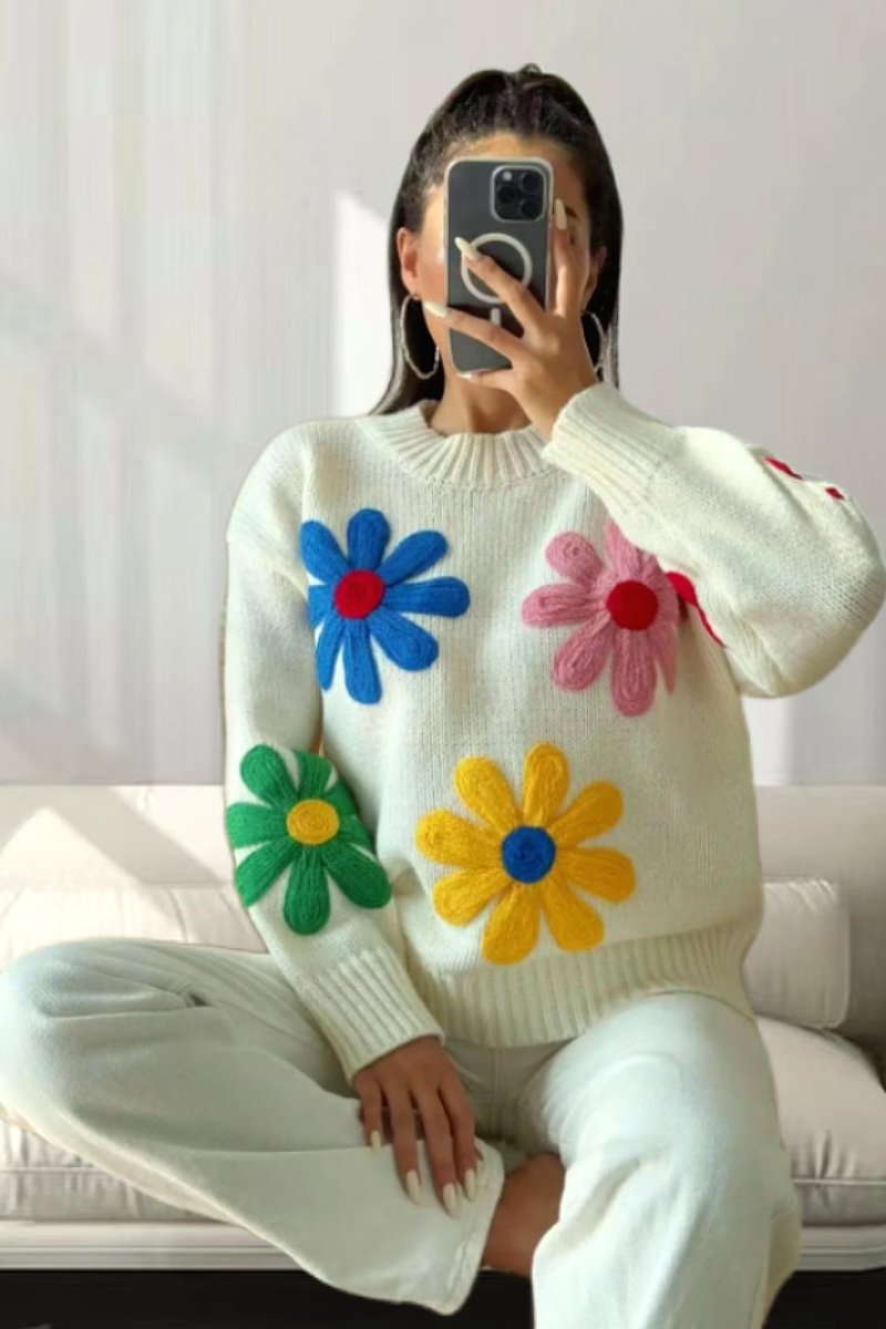 New colorful small flower sweater